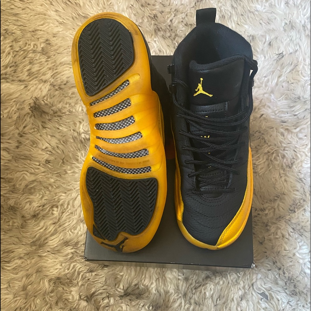 Nike Air Jordan Retro 12 Black/University Gold